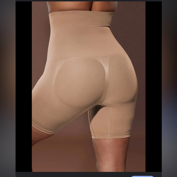 Lifting Shapewear - Picture 1 of 5